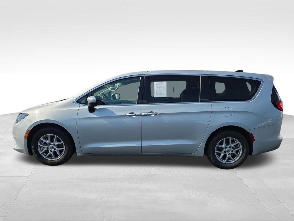 Used 2023 Silver Chrysler LX image 2