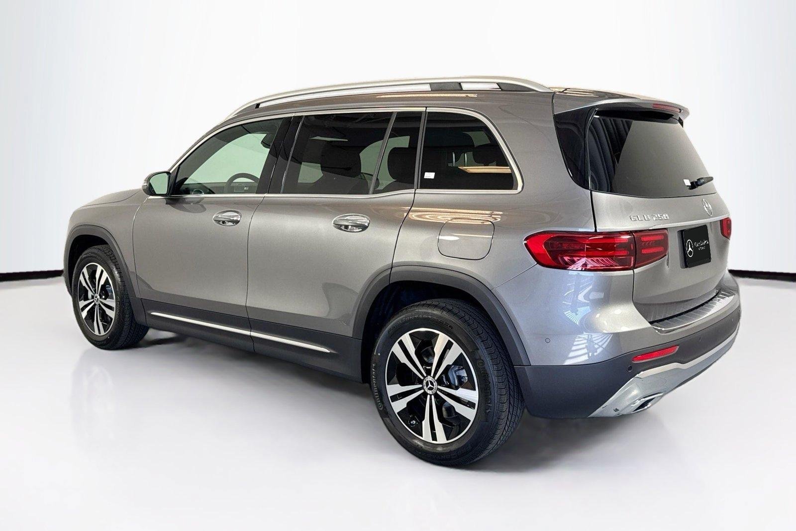 New 2026 Mountain Grey Metallic Mercedes-Benz GLB 250 image 7