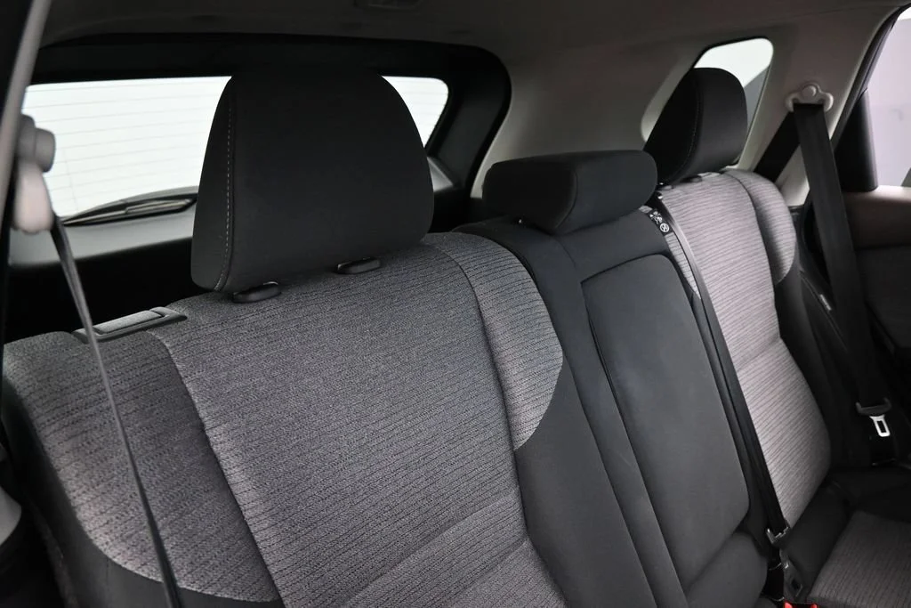 Used 2021 Gray Nissan S image 33