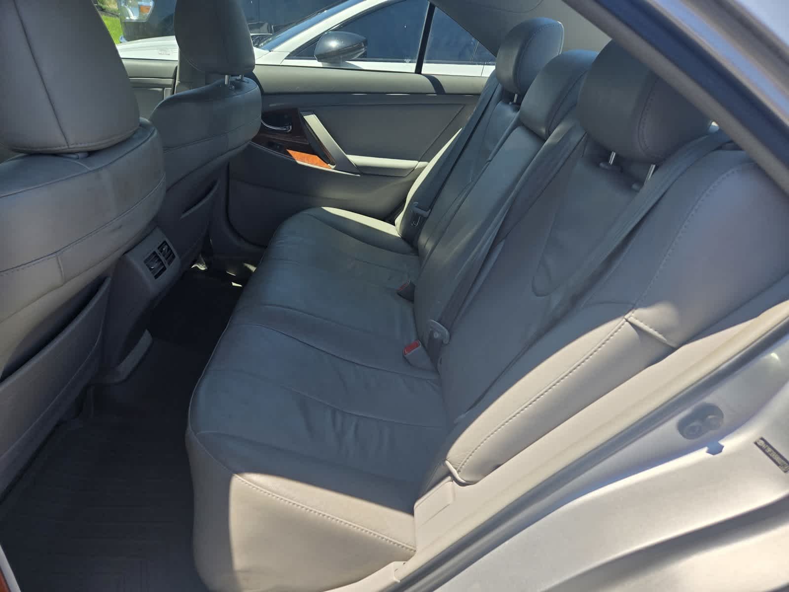 Used 2010 Classic Silver Metallic Toyota XLE image 13