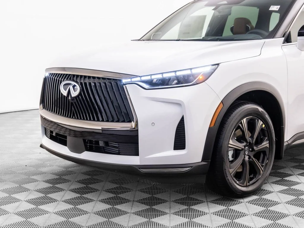 New 2026 2T RAD WHT INFINITI Autograph AWD image 36