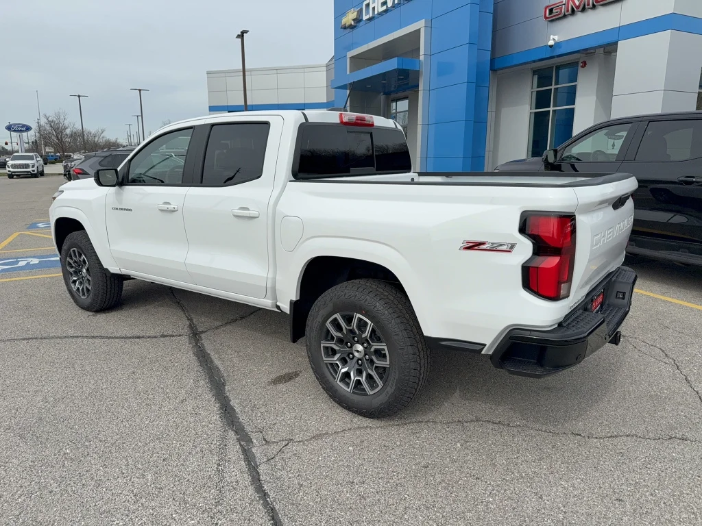New 2026 Summit White Chevrolet Z71 image 3