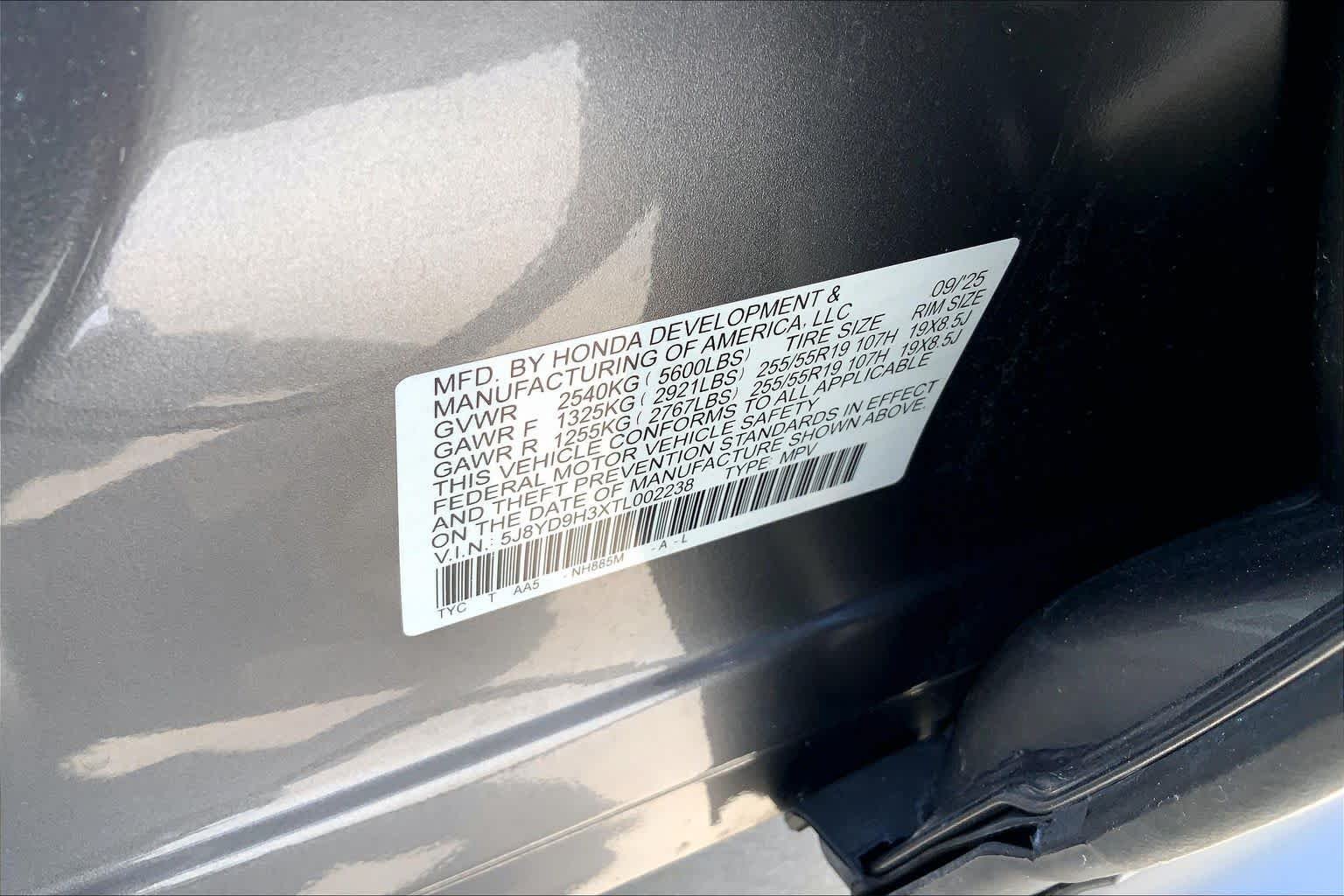 Certified Used 2026 Liquid Carbon Metallic Acura MDX image 34