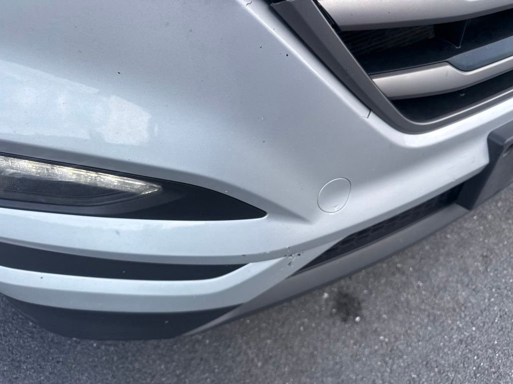 Used 2016 Silver Hyundai Eco image 16