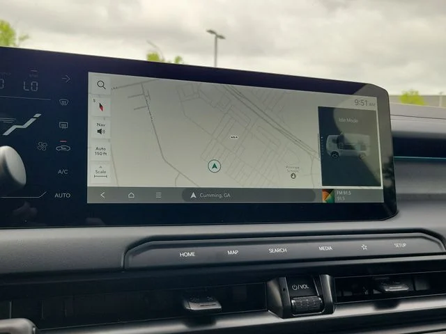 New 2027 Glacial White Pearl Kia X-LINE SX image 25