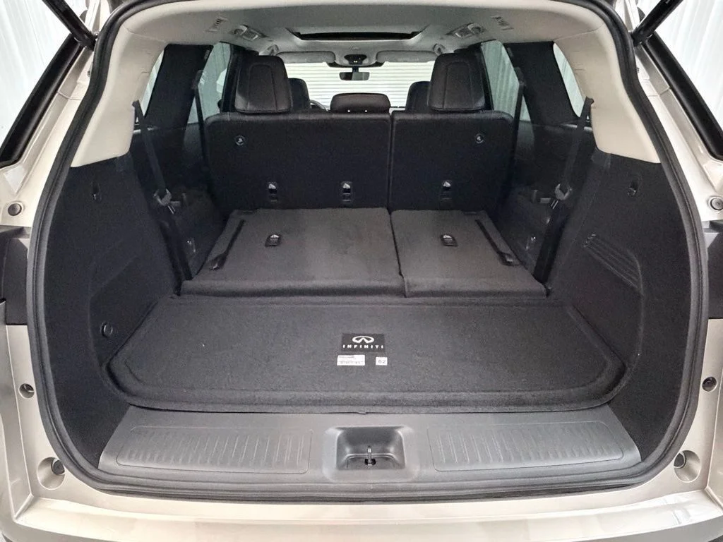 New 2026 Titanium INFINITI LUXE image 36