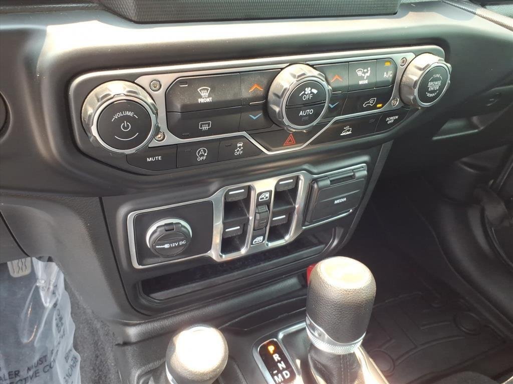 Used 2021 Granite Crystal Metallic Clearcoat Jeep Unlimited Sport Altitude image 21