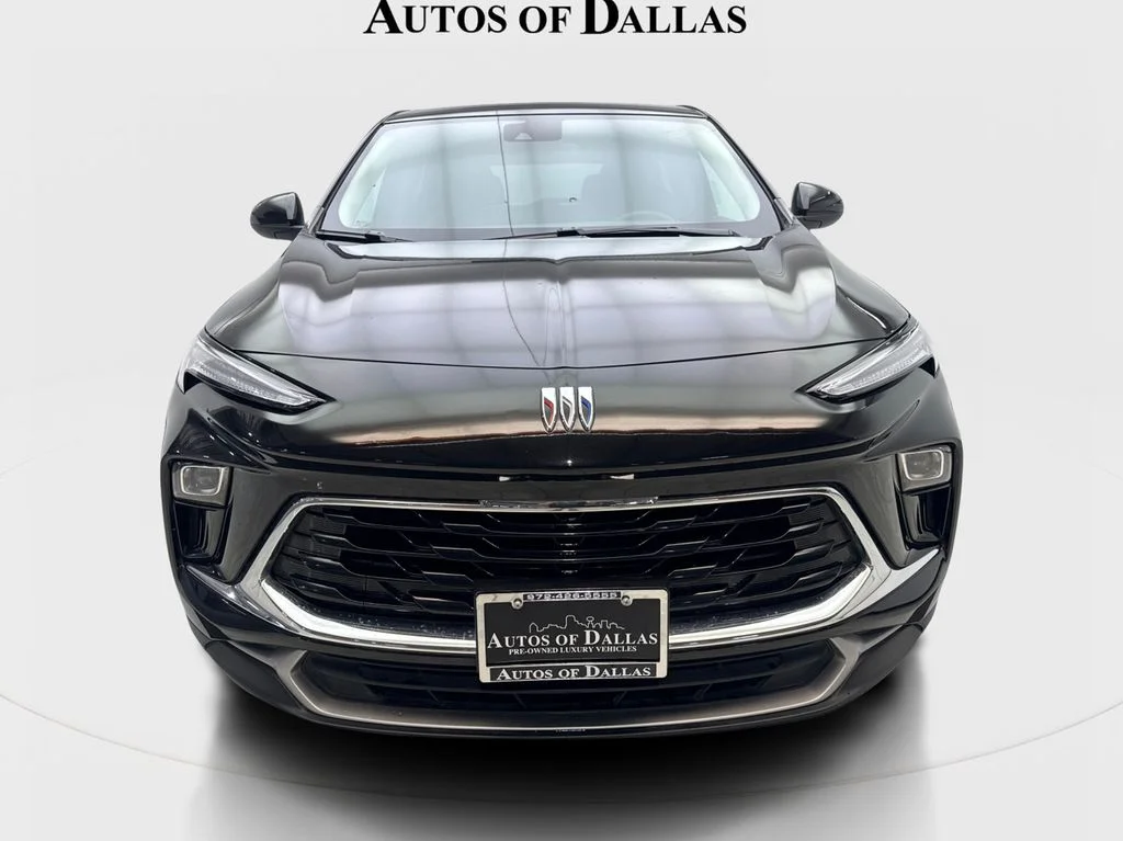 Used 2025 Black Buick Preferred image 3