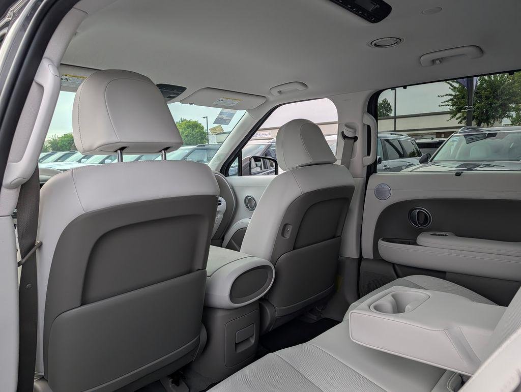 New 2026 Gray Hyundai Blue SEL 8P image 14