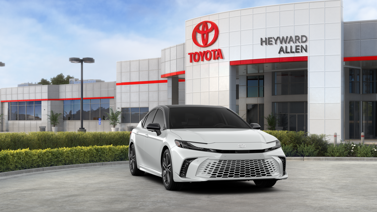 New 2026 Wind Chill Pearl with Midnight Black Metallic roof Toyota XSE image 68