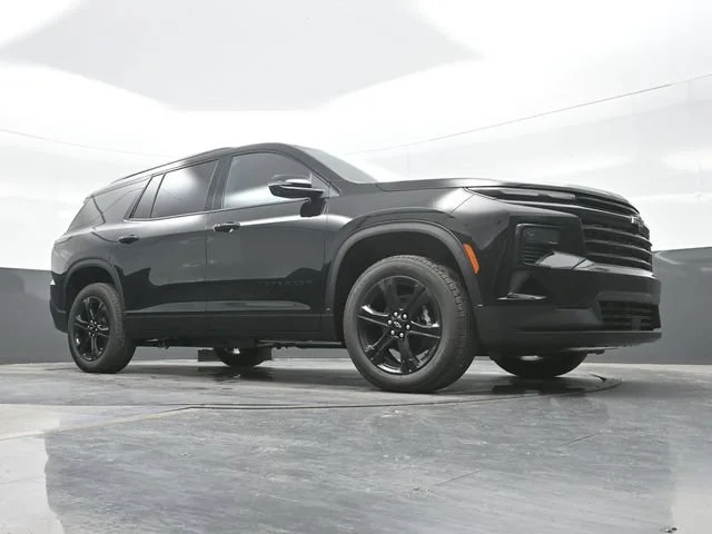 New 2027 Mosaic Black Metallic Chevrolet LT image 23