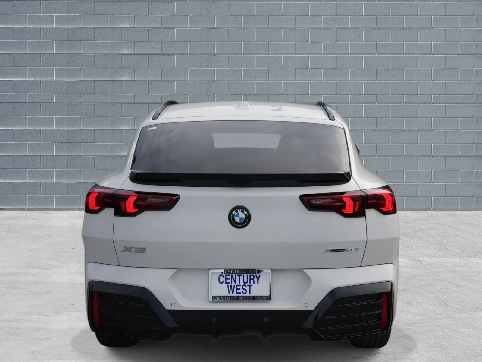 New 2026 Alpine White BMW xDrive28i image 4