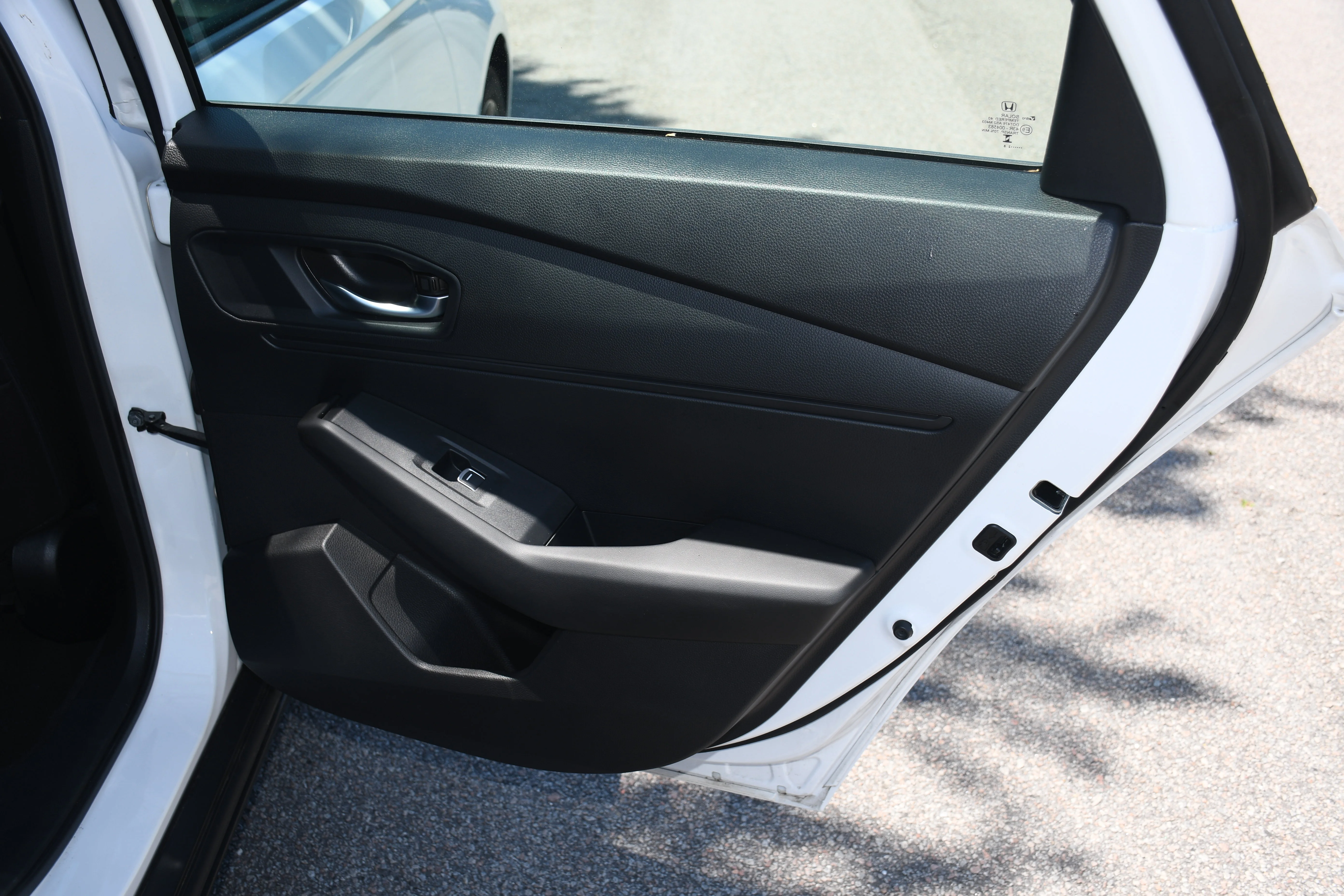 Used 2025  Honda SE image 20