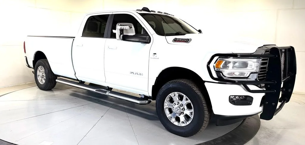 2024 RAM 3500 Laramie 4X4 Crew Cab LWB's photo