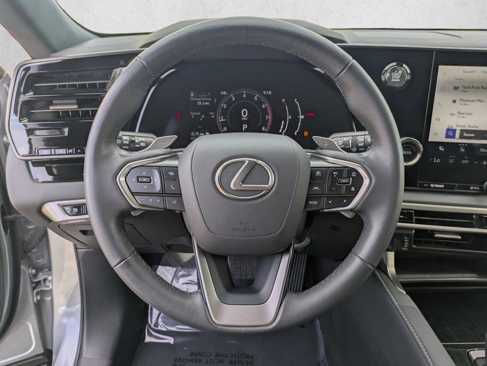 2024 Lexus RX 350 - Photo 18