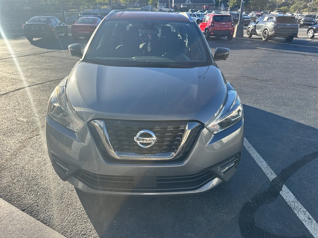 Used 2020 Nissan Kicks SR with VIN 3N1CP5DV0LL517966 for sale in Clinton, TN