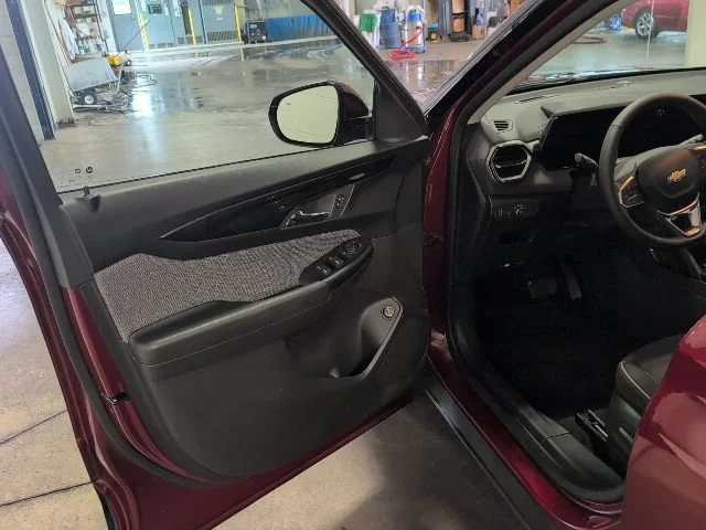 Used 2024 Crimson Metallic Chevrolet LT image 9