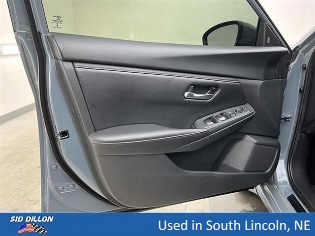 Used 2024 Gray Nissan SV image 16