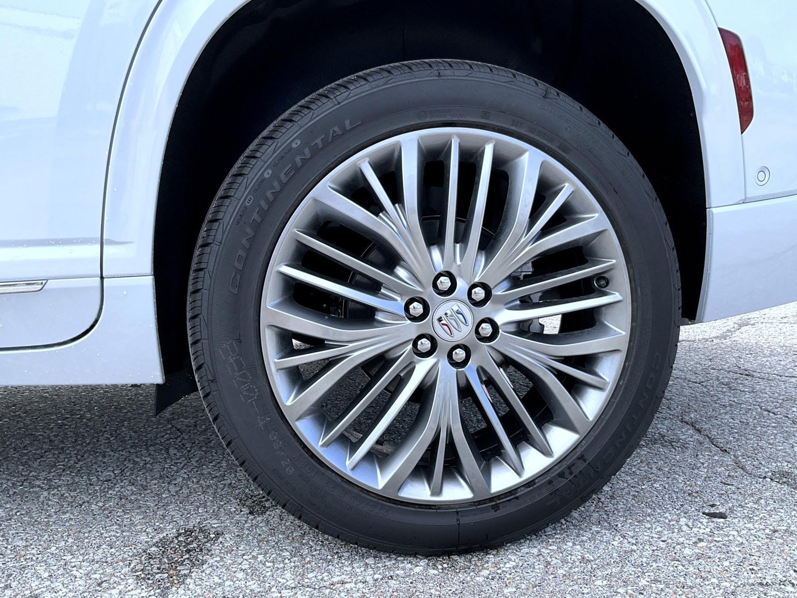 2027 Buick Enclave Avenir - Photo 23