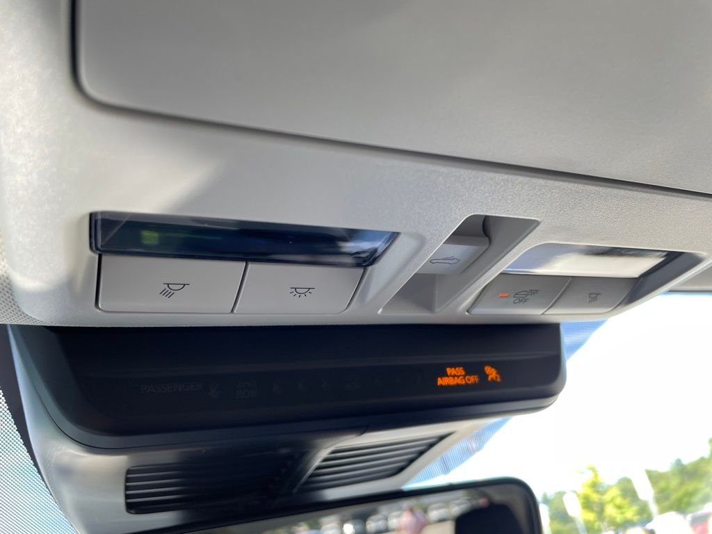 Used 2026 Wind Chill Pearl Mazda Premium image 24