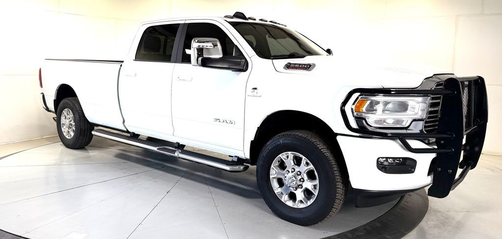 2024 RAM 3500 Laramie 4X4 Crew Cab LWB's photo