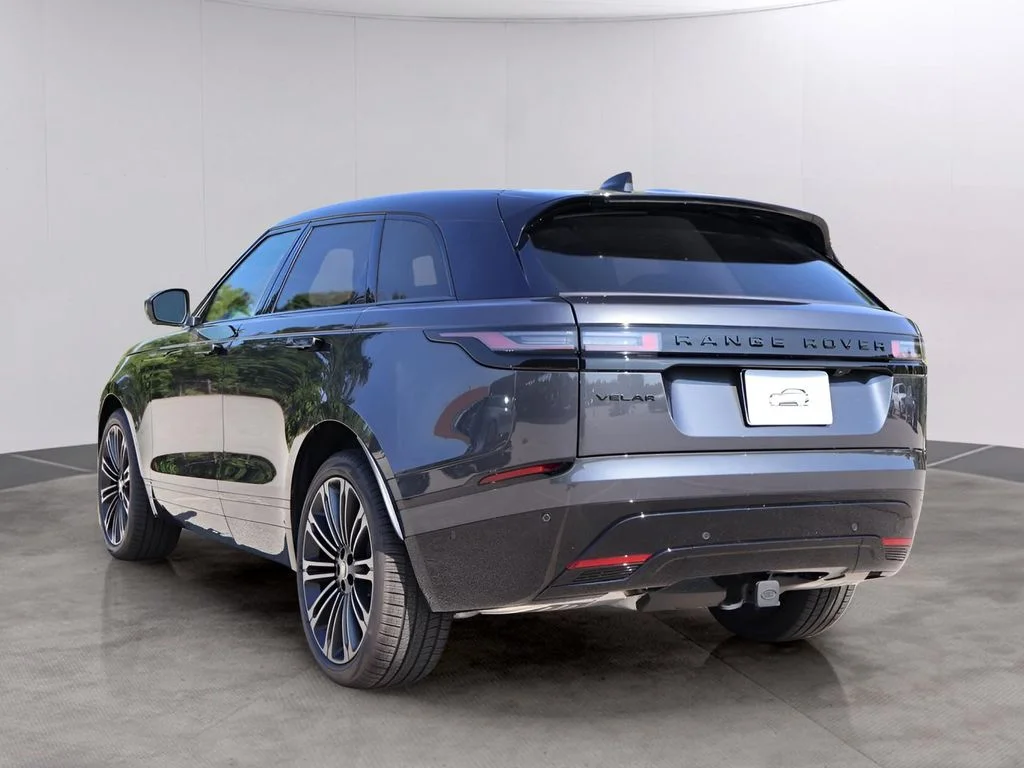 Used 2026 Carpathian Gray Premium Metallic Land Rover Autobiography image 7