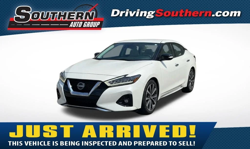 2023 Nissan Maxima Platinum's photo
