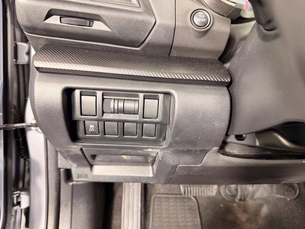 Used 2018 Silver Subaru 2.0i Premium image 21