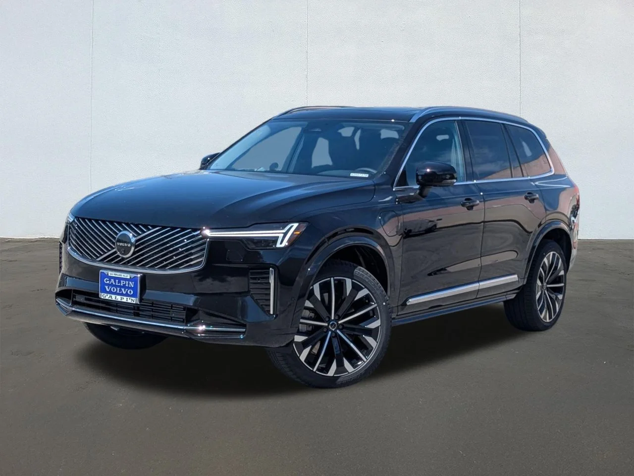 2026 Volvo XC90 T8 Recharge Plus Bright 6-Seater 4WD's photo