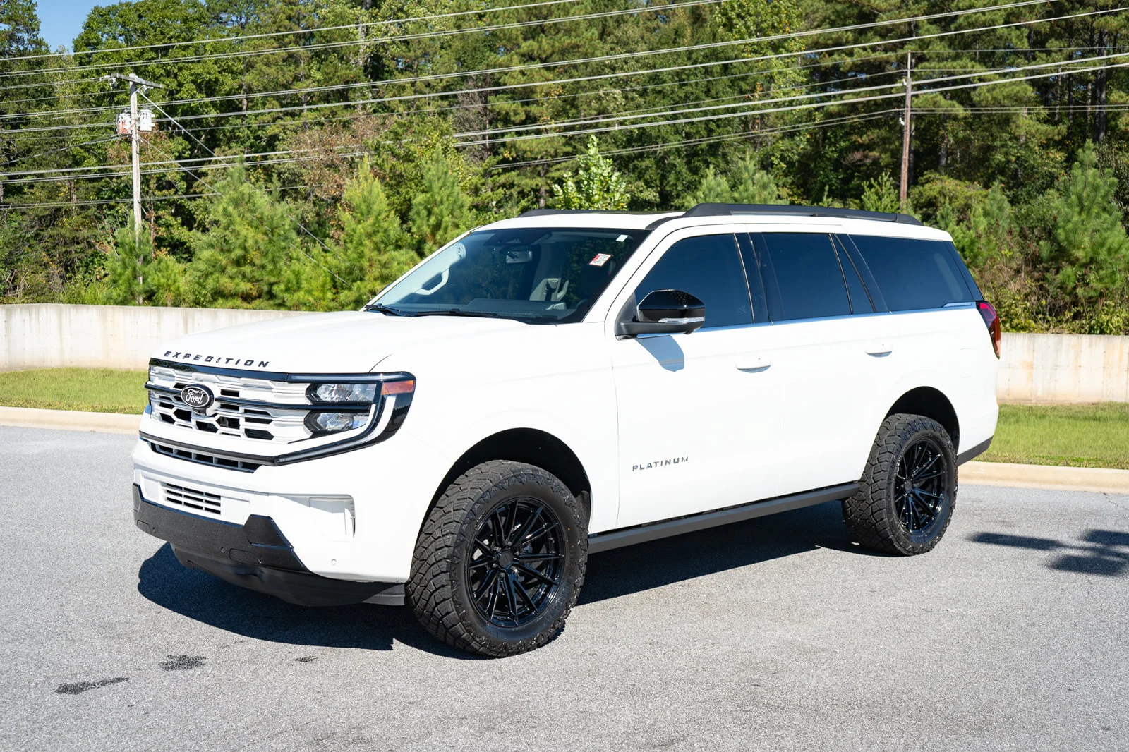 Used 2027 White Ford Platinum image 10