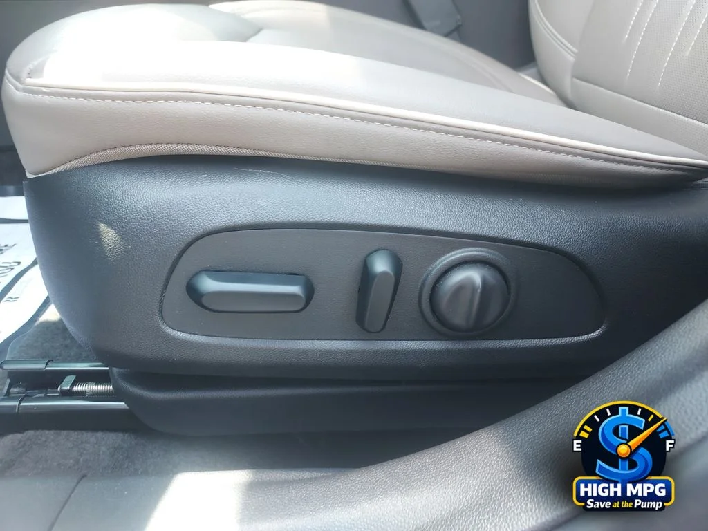 Used 2024 Gray Buick Avenir image 10