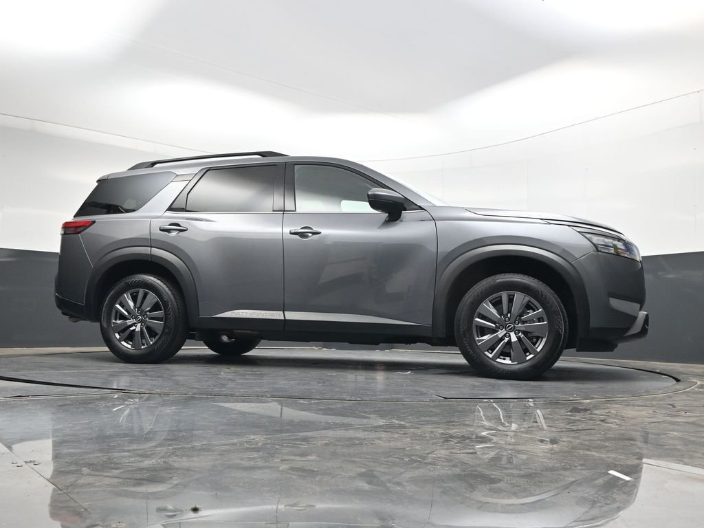 Used 2025 Gray Nissan SV image 41