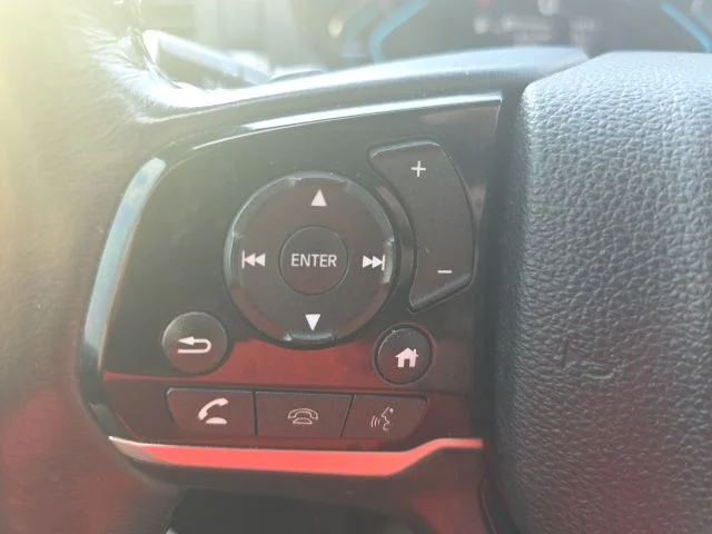 Used 2018 Gray Honda Elite image 17