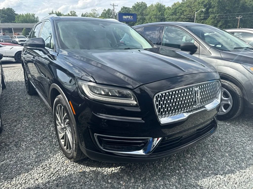 Used 2019 Black Lincoln Reserve image 2