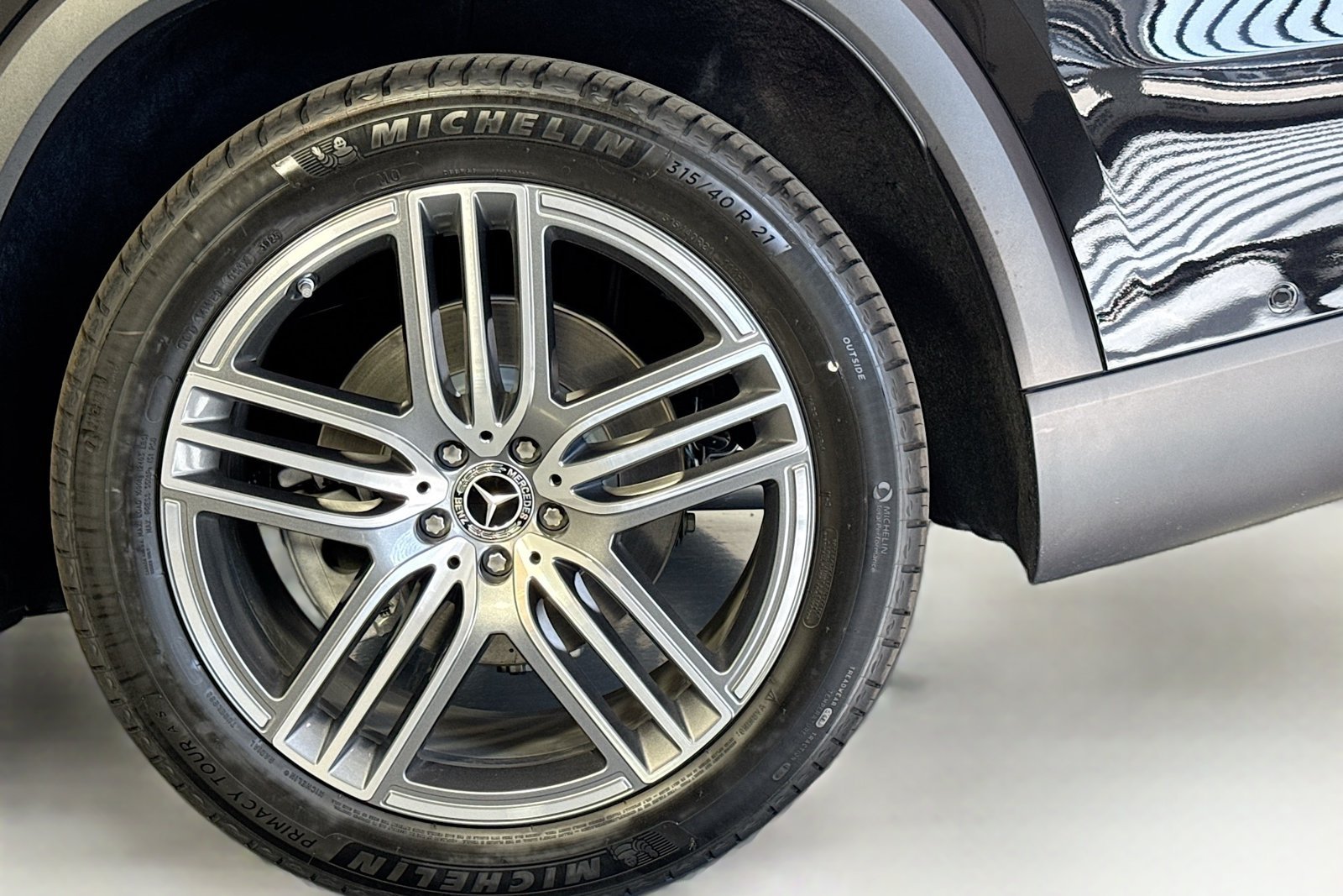 New 2026 Obsidian Black Metallic Mercedes-Benz GLS 450 image 29