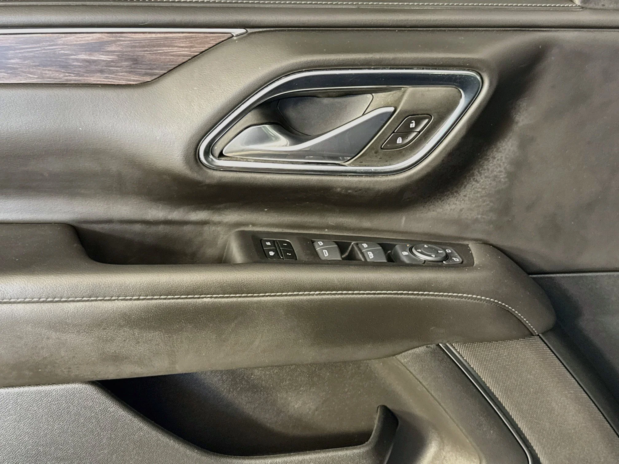 Used 2024 Black Chevrolet LT image 20