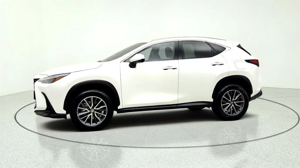 Used 2024 Eminent White Pearl Lexus NX 350 AWD w/ Power Moonroof & Heated Steering Wheel image 8