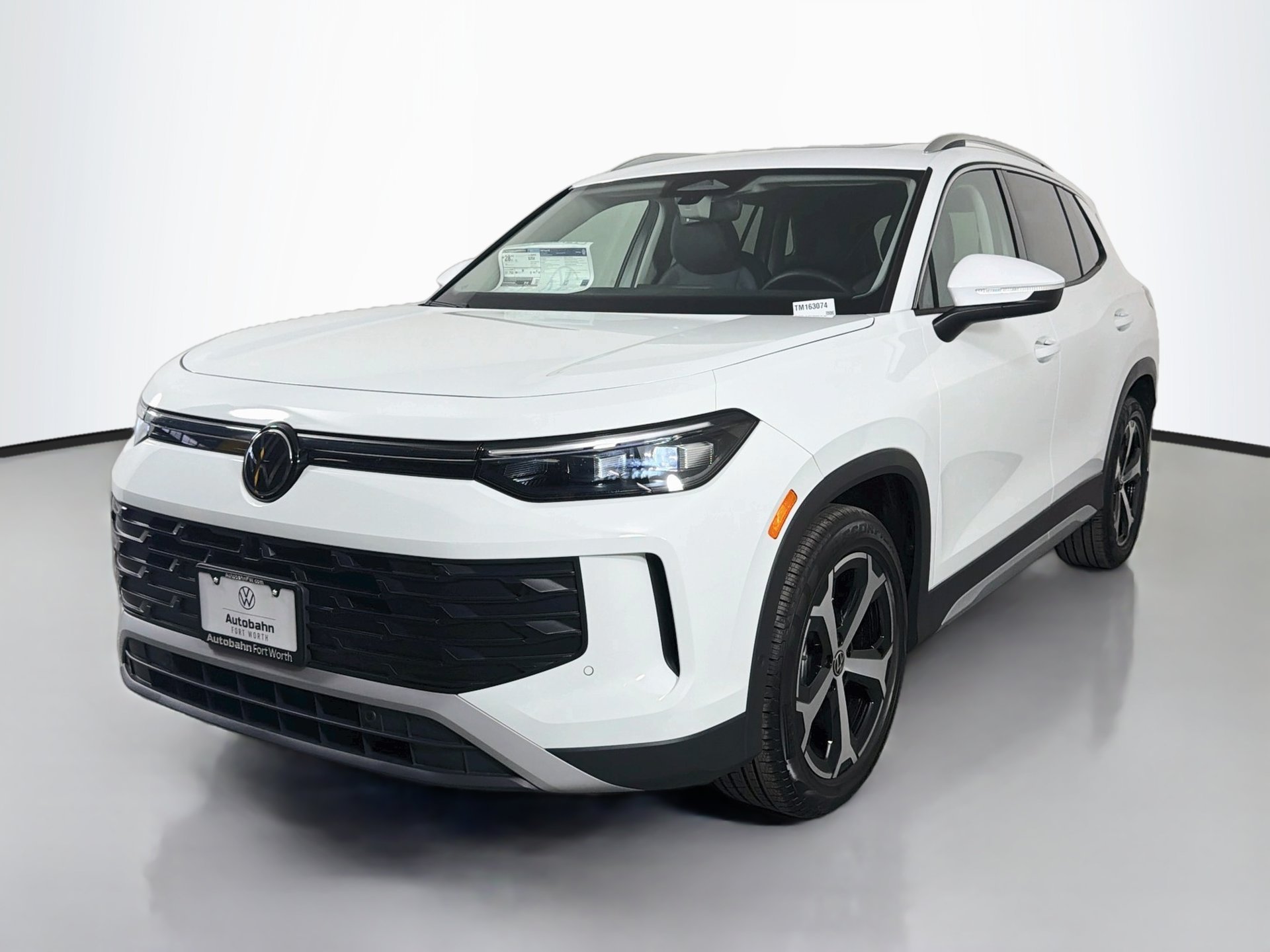 New 2026 White/off-white Volkswagen SE image 1