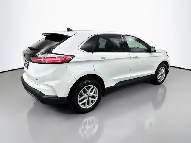 Used 2024 White Ford SEL image 7