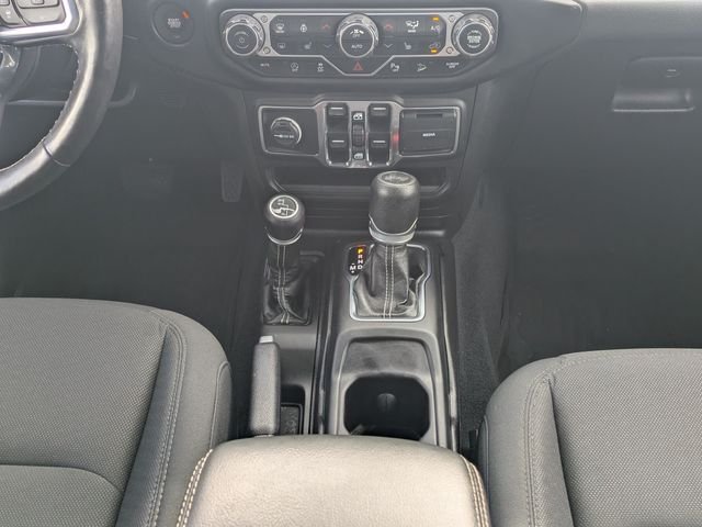 Used 2020 White Jeep Unlimited Sahara image 19