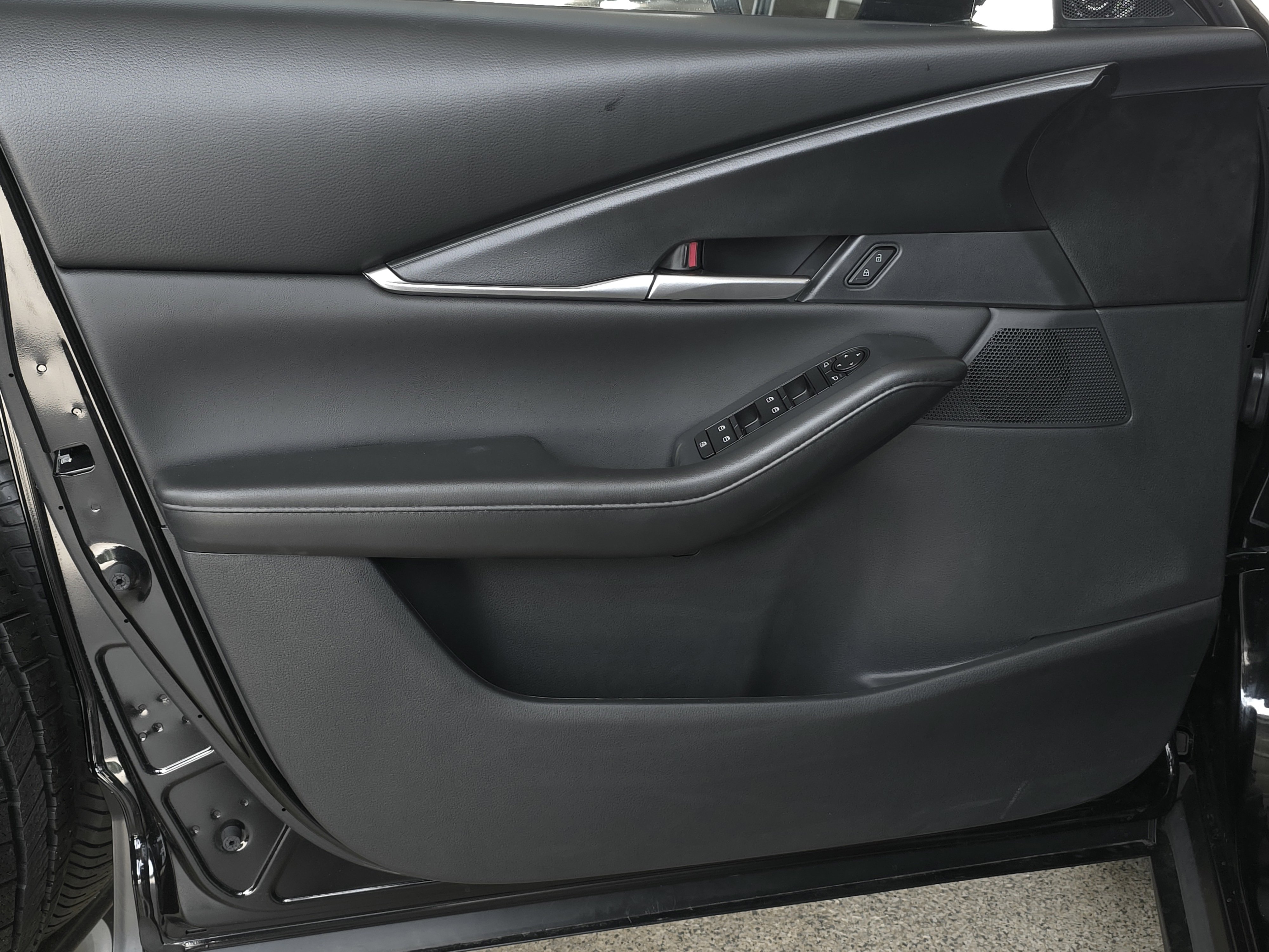 New 2026 Jet Black Mica Mazda 2.5 S Select Sport AWD image 25