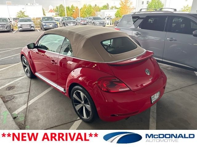 Used 2013 Red Volkswagen 2.0 TSi image 3