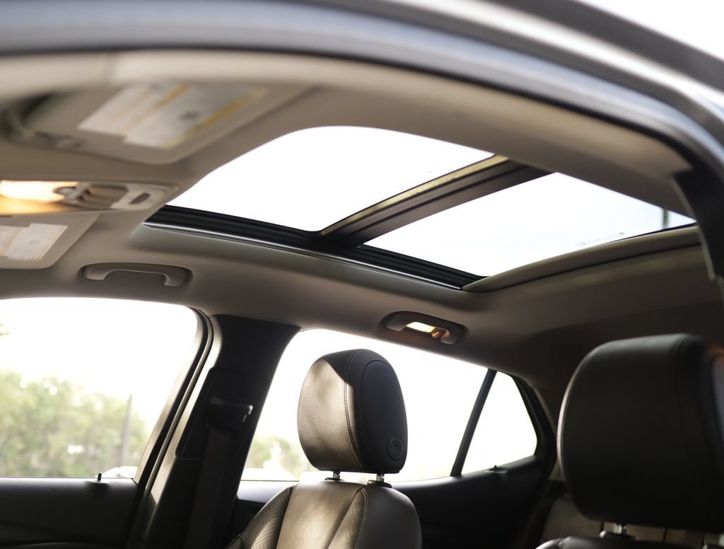 Used 2020 SATIN STEEL METALLIC Buick Essence image 23