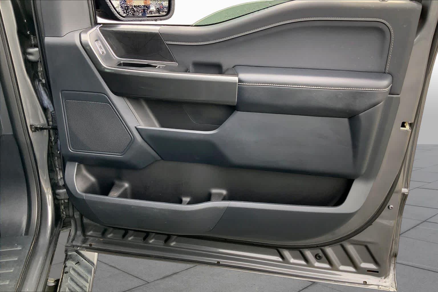 Used 2022 Carbonized Gray Metallic Ford XLT image 21