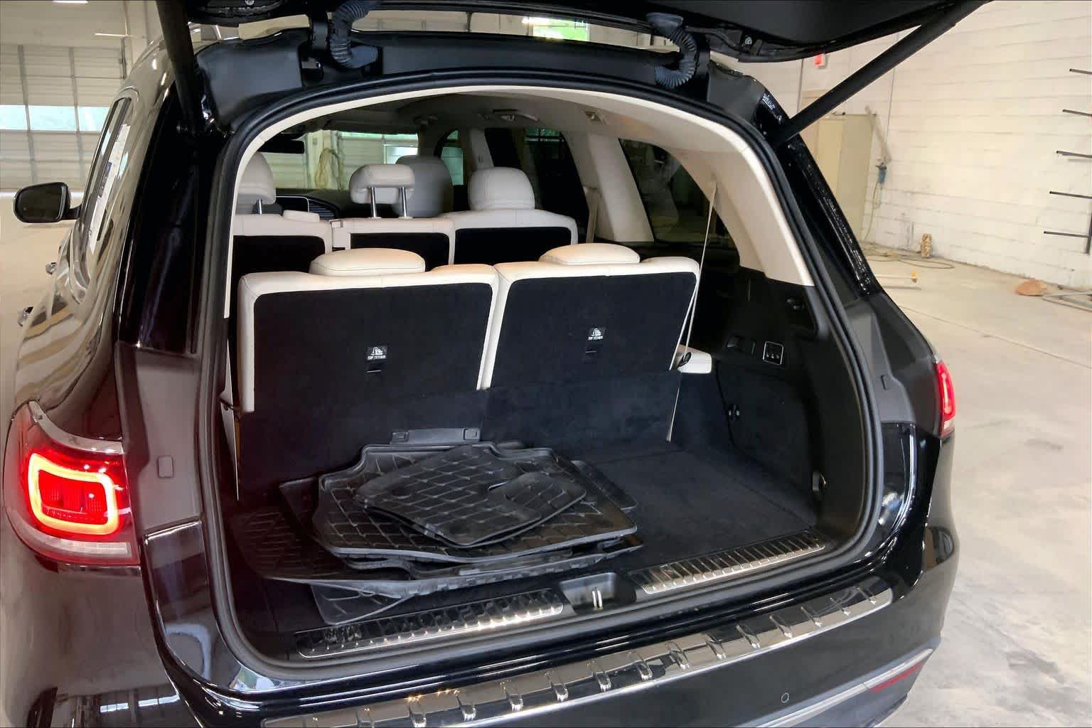 Used 2021 Black Mercedes-Benz GLS 450 image 33