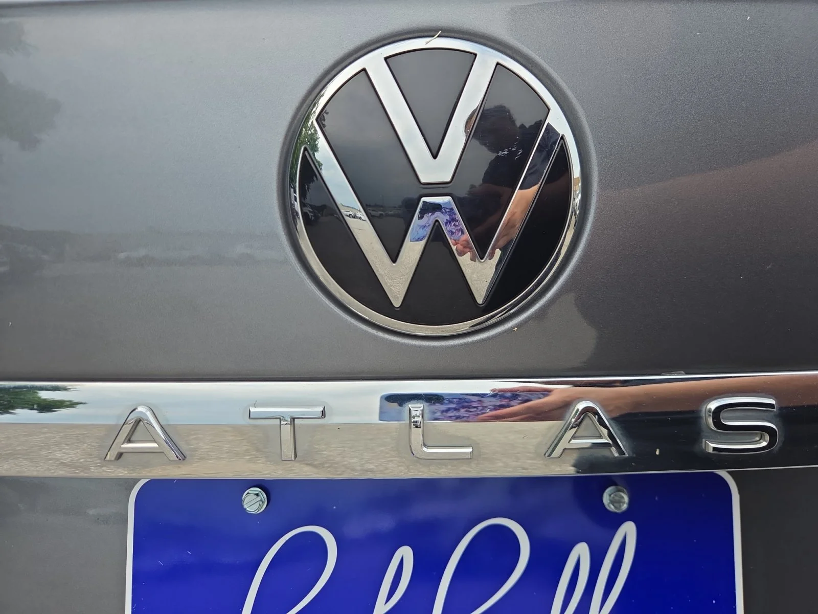 Used 2021  Volkswagen 3.6L V6 SE w/Technology image 16
