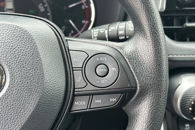 Certified Used 2025  Toyota XLE image 30