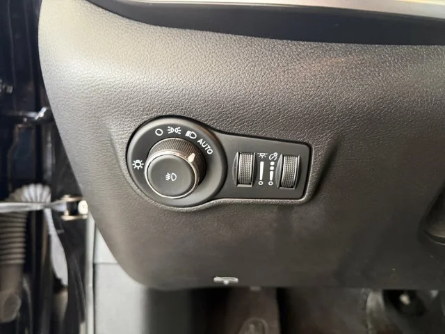 Certified Used 2023 Black Jeep Latitude image 17