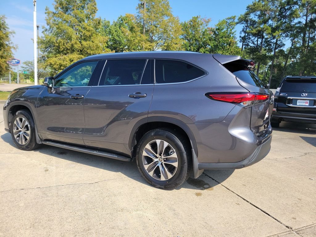 Certified Used 2021 Gray Toyota XLE image 3