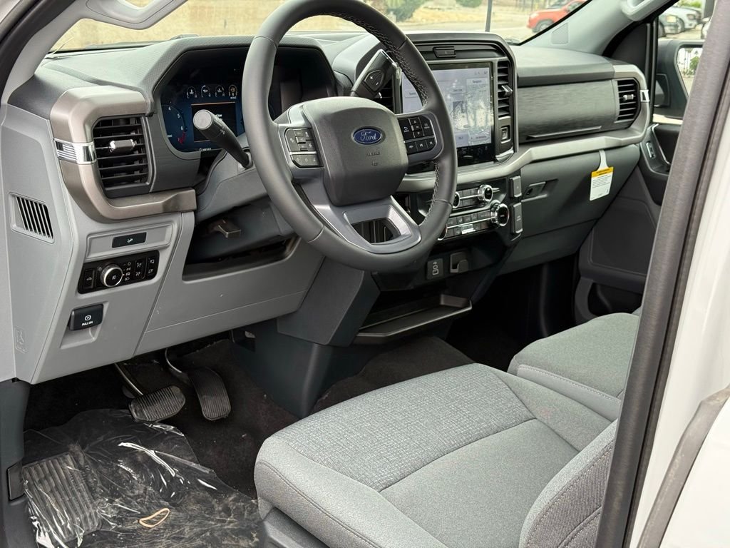 New 2026 Avalanche Ford XLT image 6